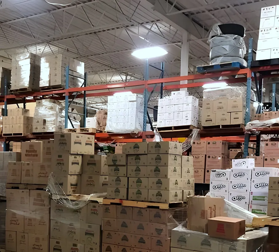 Dry warehouse in Calgary